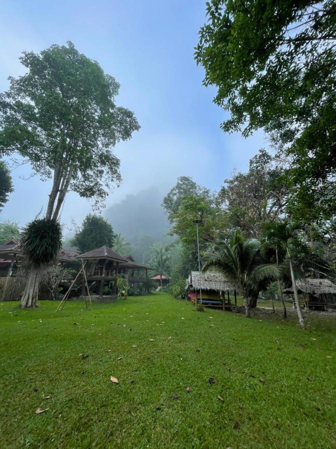 Khaosok Monkeys & River Camps Khao Sok National Park Exterior photo