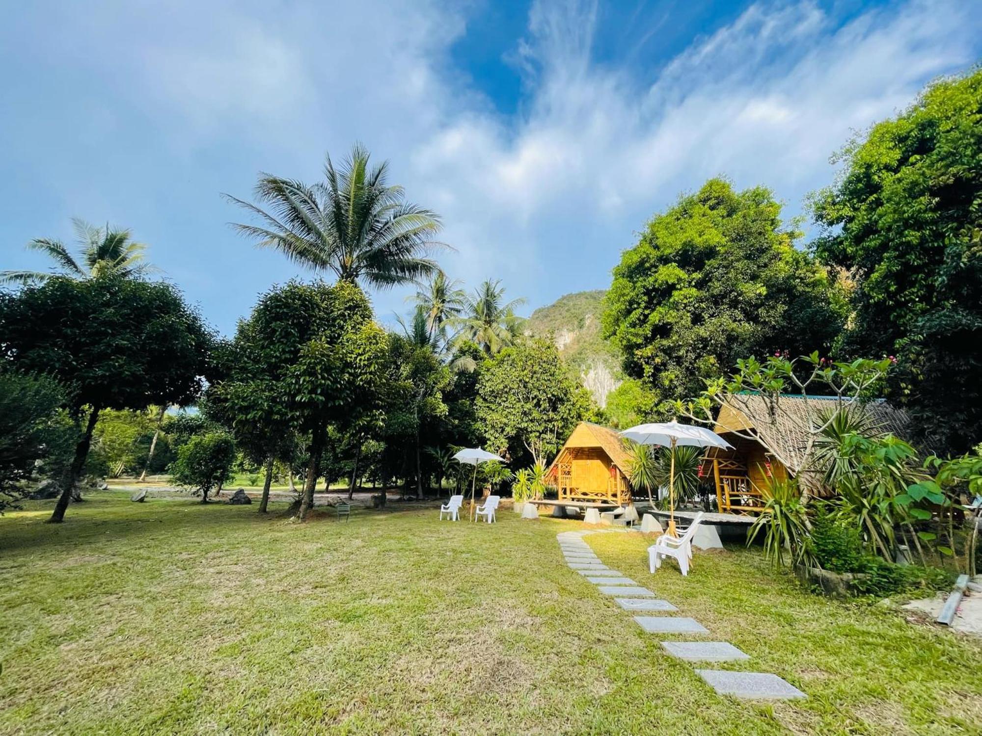 Khaosok Monkeys & River Camps Khao Sok National Park Exterior photo